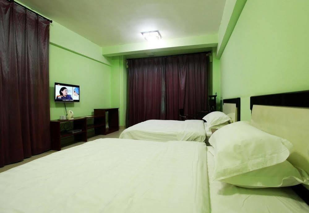 Taohuayuan Apartment Hotel Nanning Esterno foto